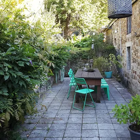 Holiday home Charming Garden For 6 *