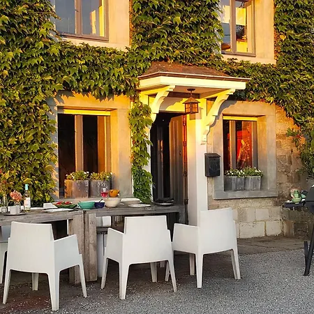 Dom wakacyjny Charming Garden For 6 *