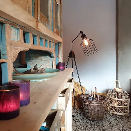 Charming Garden For 6 * Weris